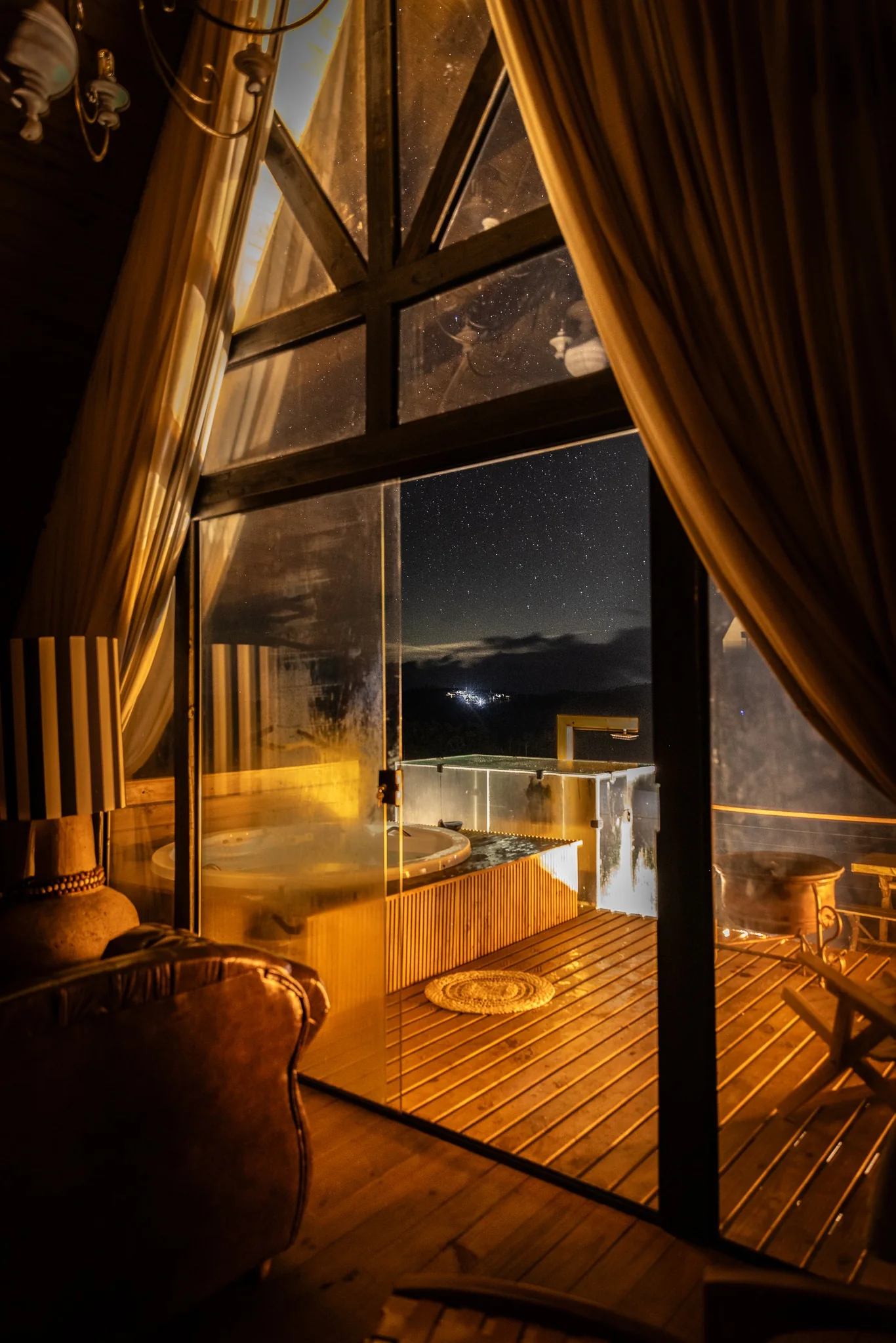 Vista noturna da Cabana Alpina I